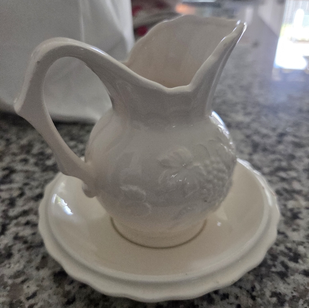 Elegant Cream Pitcher and Saucer Set